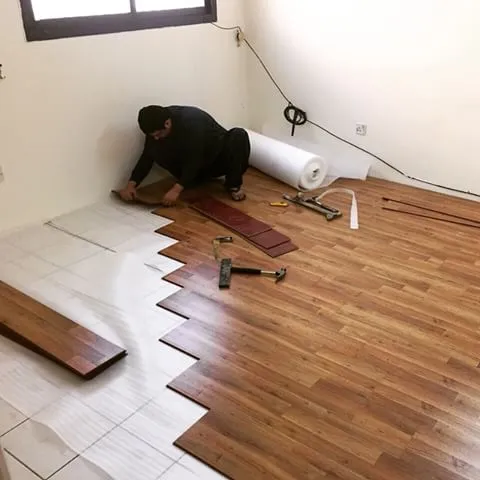 أحدث تصاميم الباركيه والديكور بالرياض